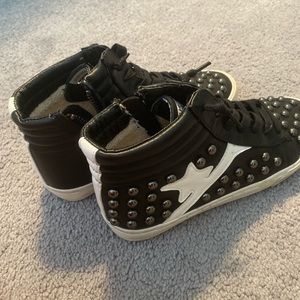Vintage Havana Studded Star Sneakers